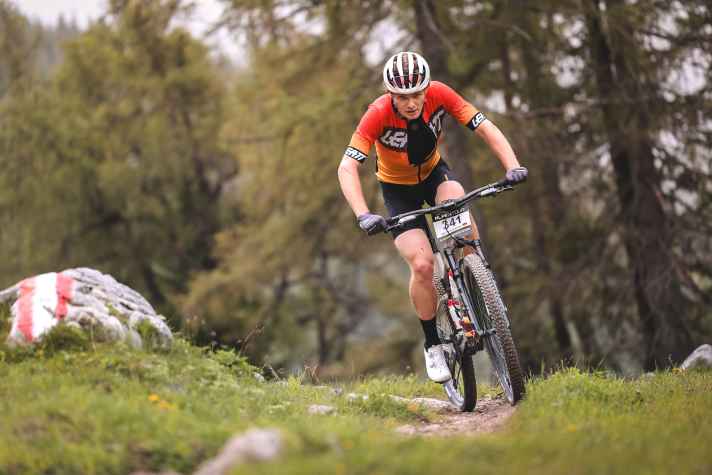 Extreme marathon races can last from sunrise to sunset. The limits can already be pushed during training.