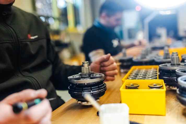 The hub comprises around 100 parts - 3X3 produces around 60 in its own factory. Assembly takes place entirely there.