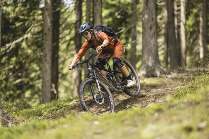 Die leichtesten E-Mountainbikes 2023