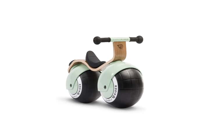 The Early Rider Bella Velio with walnut-birch frame costs 199 euros.