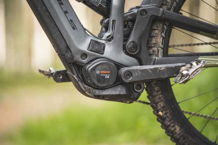 Im Bike arbeitet der neue Bosch Performance CX mit bis zu 85 Nm und 600 Watt Spitzenleistung.