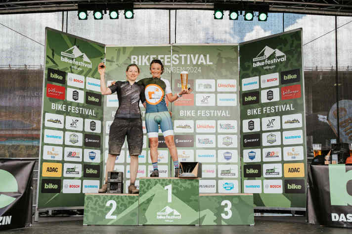 In the women's long-distance race, only two out of seven starters made it to the finish line
