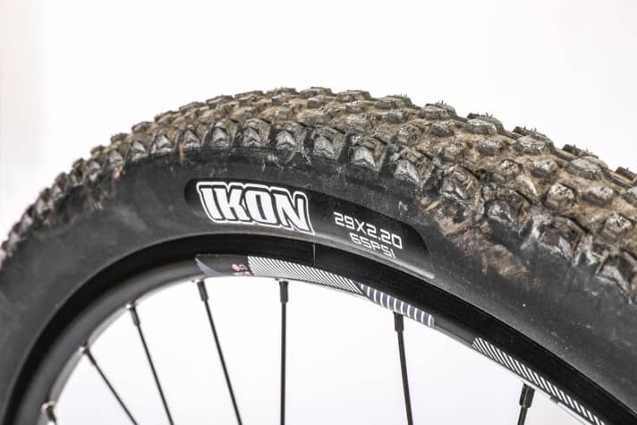 Too narrow: Not only the tyres, but also the rims should have a certain width.