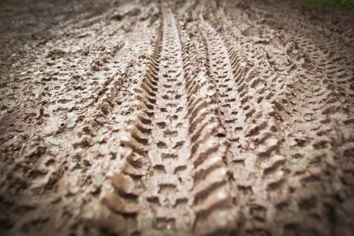 The right rubber compound depending on the terrain: the joys and sorrows of tyre choice.