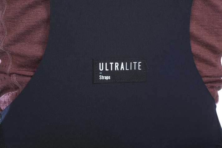 Extremely light yet strong and comfortable - the material of the Gobik is a good grip