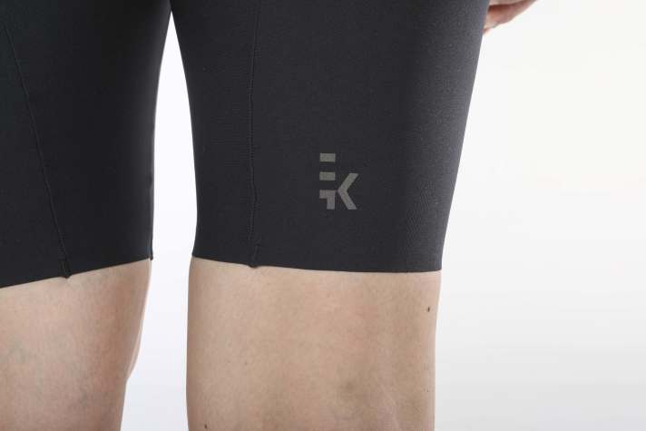 The leg cuffs are seamless and extremely comfortable to wear