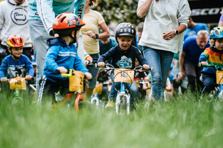 Nachwuchs-Biker können bei der Junior Trophy in Riva erste Rennluft schnuppern.