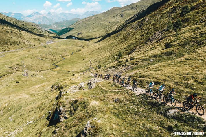 Buche jetzt Deine Premium-Erfahrung bei der MAXXIS BIKE Transalp 2024.