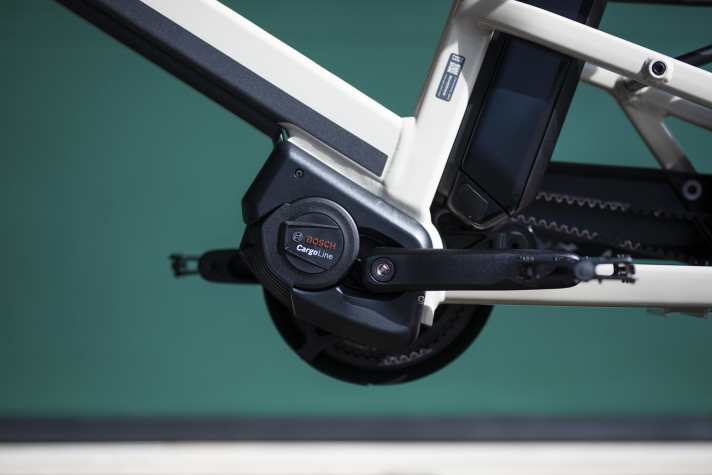 The Bosch Cargo Line motor is specially designed for use in cargo bikes. It delivers a maximum torque of 85 Newton metres.