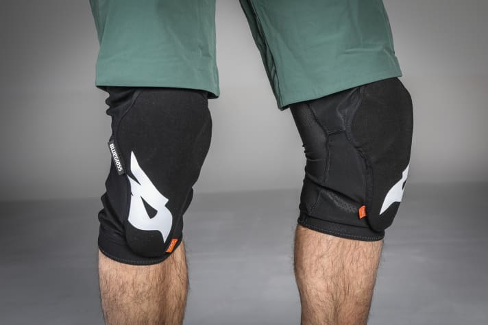 Diese Knieschoner haben wir getestet: Bluegrass Skinny D3O