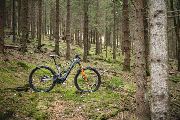 Tour, trail, everyday? The new Vuca Evo AM from Bulls should be able to do it all and is not even particularly expensive despite its innovative Pinion MGU.