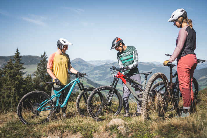 Kirchberg is not only a good photo location for our enduro test. The variety of routes is also impressive.