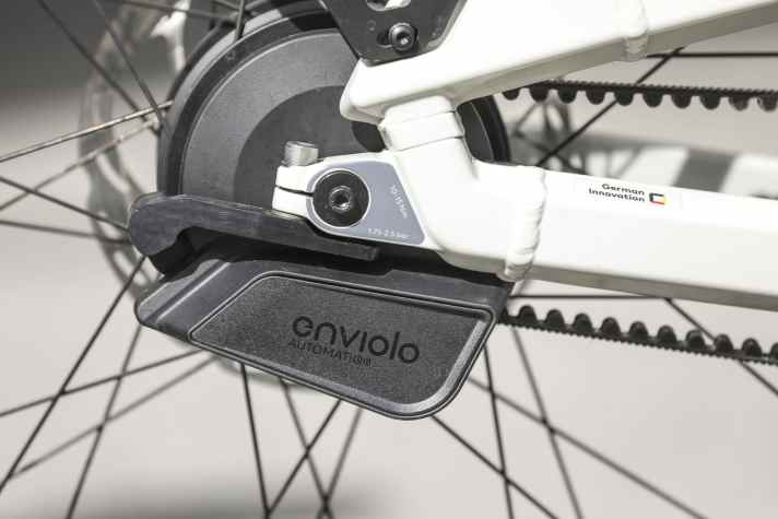The continuously variable Enviolo-Automatiq gearstick regulates the transmission ratio all by itself without harsh gear jumps. It couldn't be more comfortable.