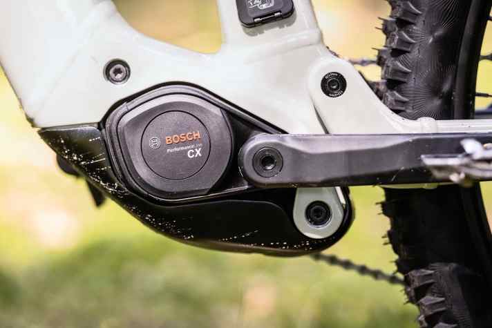 Following the latest software update, the Bosch Perf. CX delivers up to 100 Nm torque and 750 W peak power.