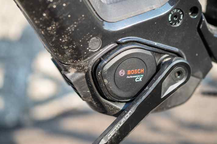 Propulsion is provided by the new Bosch CX with up to 100 Nm and 750 watts of peak power. However, the PX in the cheapest model with 90 Nm and 700 watts is also easily sufficient for touring.