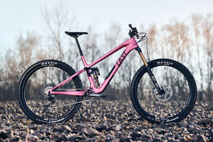 With an optimised rear triangle and new frame details, the new version of the Last Cinto should now be even better suited to the needs of all-mountain bikers.