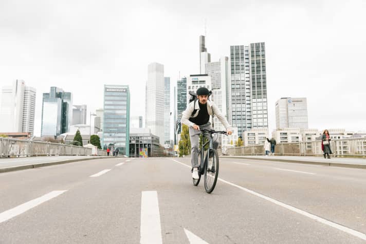 Sportlich-entspanntes Vorwärtskommen in der Stadt mit dem neuen Urban-E-Bike von Coboc