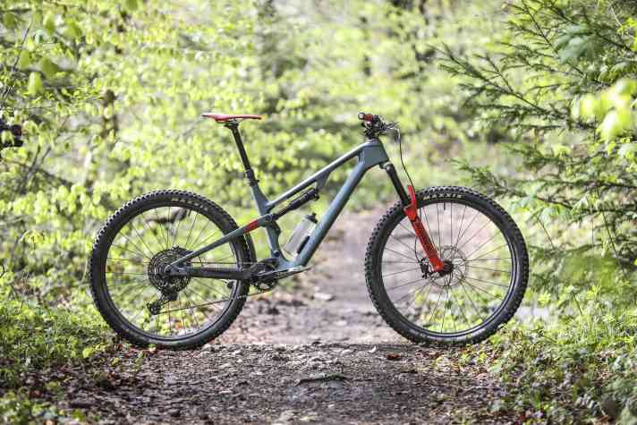 In the endurance test, we were able to reduce the weight of the Merida One Forty 6000 from 15.3 to 14.1 kilos.