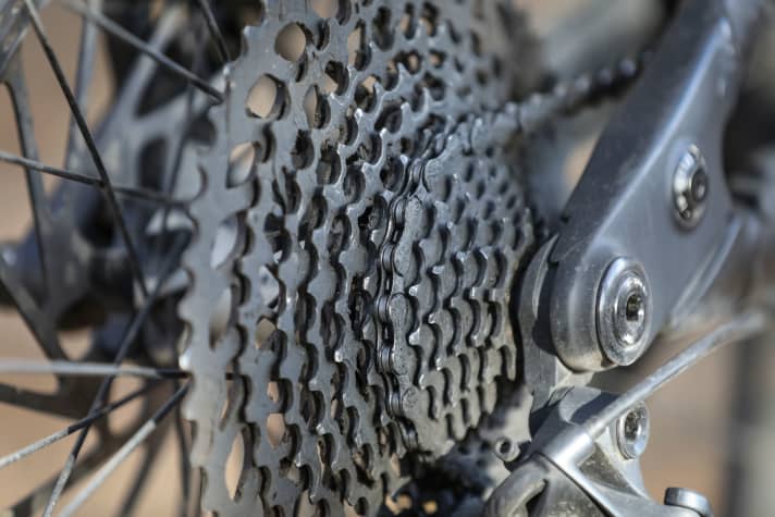 Only friction causes material wear - lubrication and greasing are the antidotes.