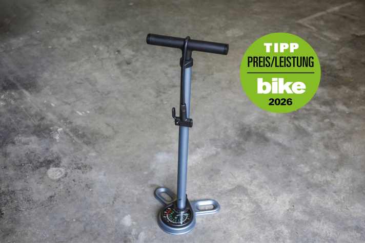 Decathlon floor pump 900