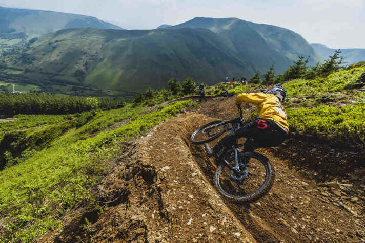 Spectacular images were streamed from the Red Bull Hardline in Tasmania. The drone chases in particular were breathtaking.