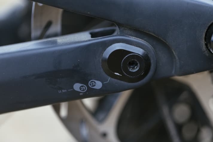 Thanks to a second flip chip in the Horst link, the rear triangle can be ridden with either a 27.5 or 29-inch rear wheel. Every Spectral variant is available with a 29 or 27.5-inch rear wheel as standard.