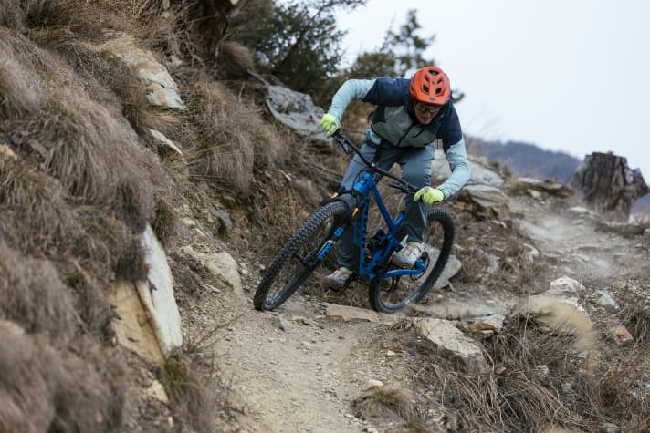 This is what the Pivot Switchblade was designed for: riding fun between All Mountain Bike and Enduro on versatile trails.
