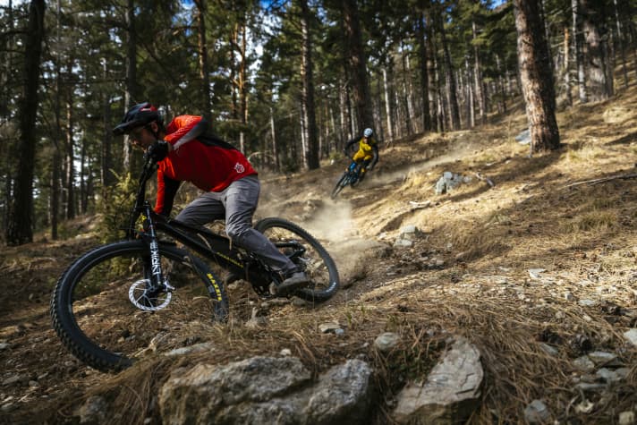 Das Forbidden Druid positioniert sich als abfahrtslastiges Trailbike, das extreme Laufruhe und Sicherheit in anspruchsvollem Gelände vermittelt.