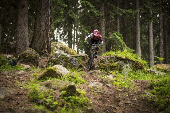 bike/downhill-ph-mcappe-3_867db91dda50d5a019166967e2d92c88