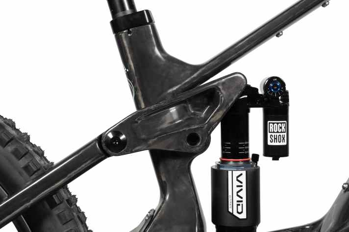 According to the pictures, the Druid CorE gets a Rockshox Vivid with 150 mm travel.