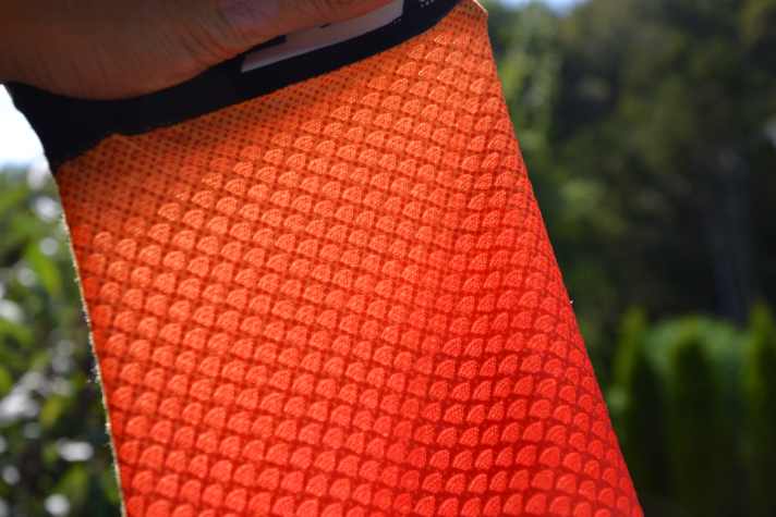 The jersey has an interesting fabric texture on the arms and shoulders – a bit like fish scales – but we couldn’t work out what the point of it was.