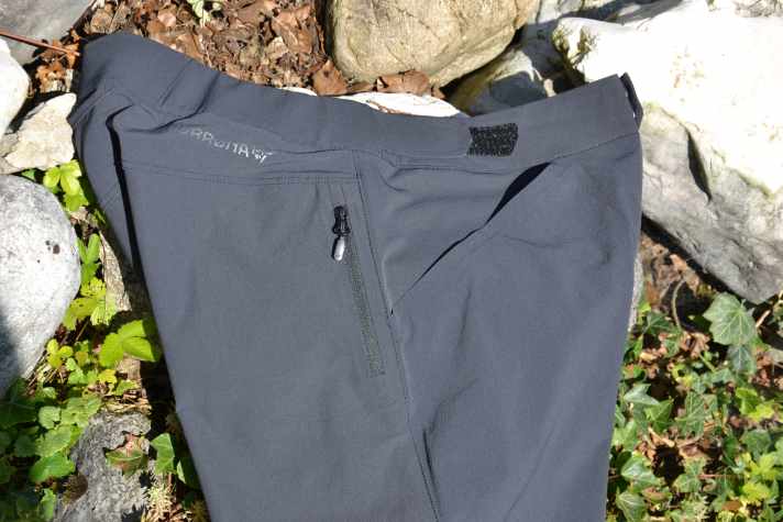 The vertical pocket is practical, but too small - e.g. for a current phone.