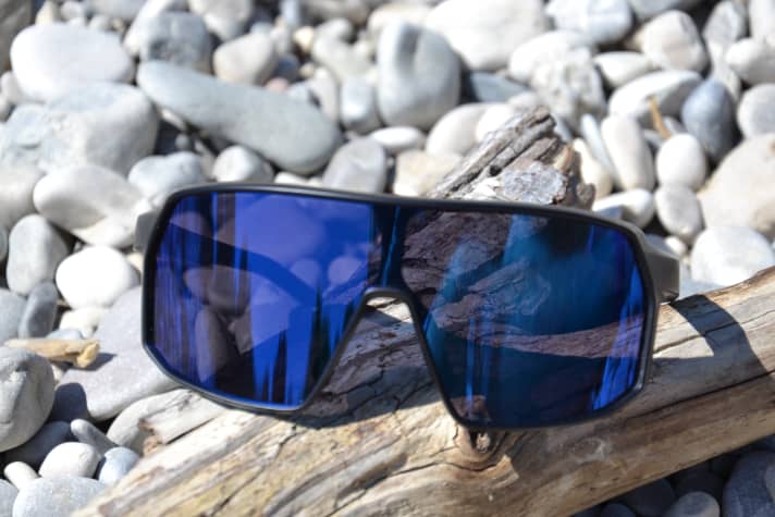 Cratoni Skyvision Photochromic in a modern shield look