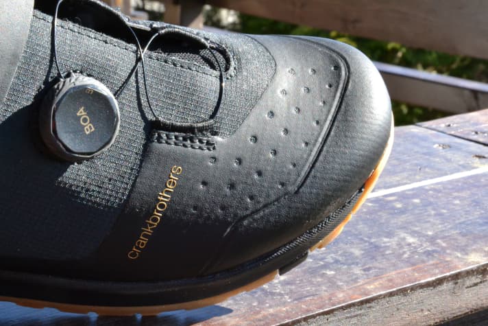 The toe cap now has significantly larger air openings.