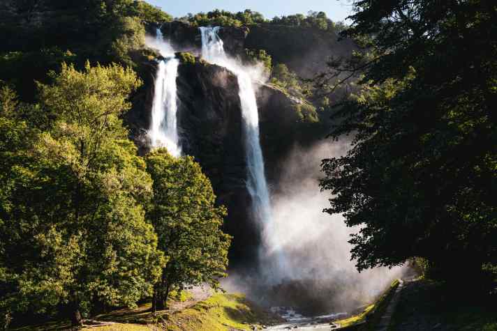 One of the most spectacular waterfalls in Italy: the Cascate dell'Acquafraggia.