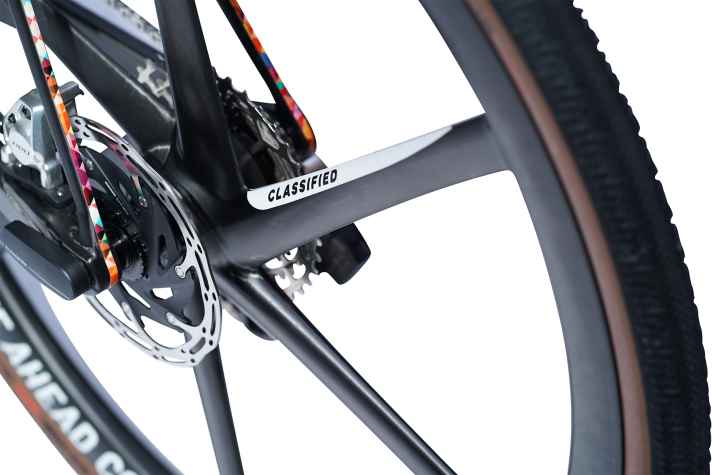 Bike Ahead propose la roue en tant que roue arrière unique au prix de 2249,50 euros
