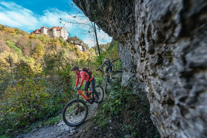 The trails not only lead around the rocks, but also between them.