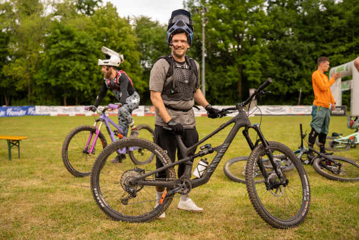 Josha, 32, Canyon Spectral