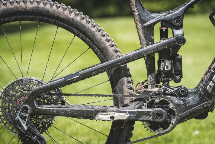 The typical Propain rear suspension concept Pro10 convinced us in our test with a healthy mix of sensitivity and support.