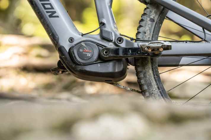 Bosch Performance CX // 100 Nm max. torque // 750 W peak power // up to 400 % assistance