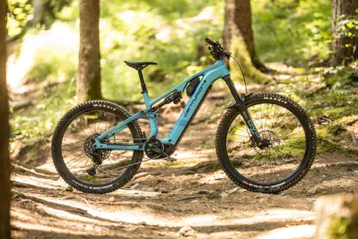 Alu-Chassis und 170 Millimeter Federweg aus einem DVO-Fahrwerk. Ist der Allround-Klassiker No Pogo in seiner neuesten Ausbaustufe ein Gelände-Extremo?