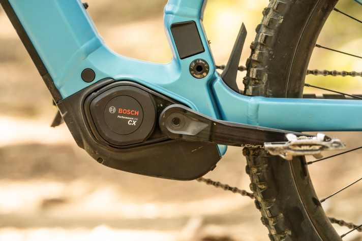 Bosch Performance CX // 100 Nm max. torque // 750 W peak power // up to 400 % assistance