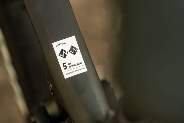 Freigabe für extreme Einsätze: Das Ekano 2 CF wird nach ASTM 5 getestet.