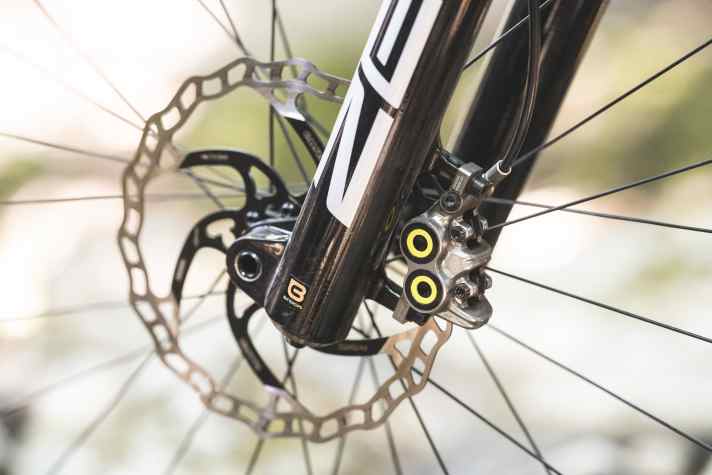 Custom build: The combination of Magura brakes and Galfer discs is super controllable, but requires strong fingers.