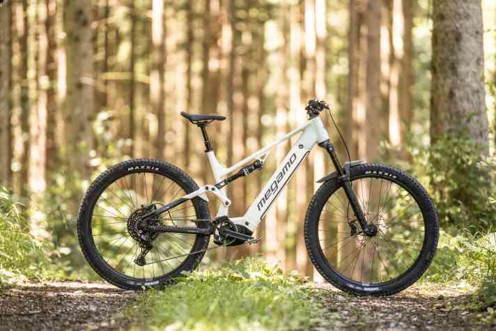 Megamo Flame AL 20 // Bosch Perf. CX // 600 Wh // 150/160 mm // 29 Zoll // 25,17 kg // 4599 Euro