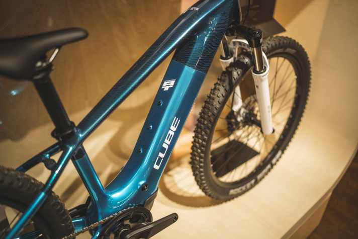 Long rides: 400 Wh battery fully integrated, optionally expandable by 250 watt hours with Bosch's range extender.