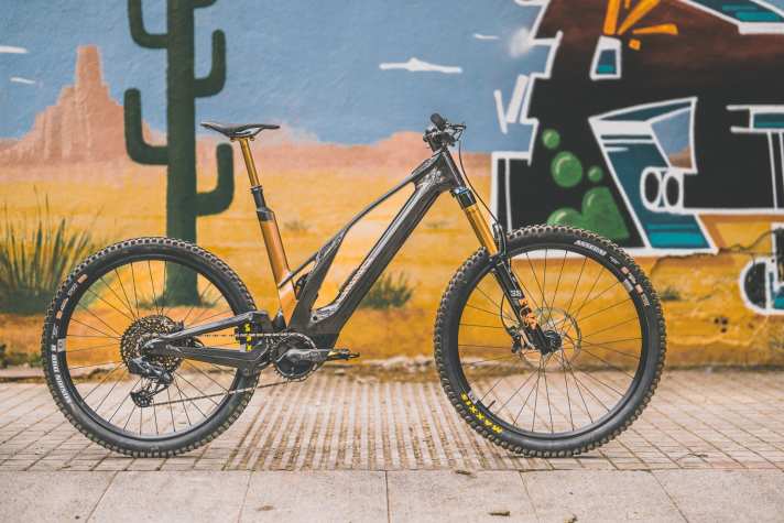 The Unno Mith is the first e-mountainbike from the Spanish luxury brand. It relies on the "old" Bosch Performance CX. An update of this model to a state-of-the-art drive platform would therefore be anything but surprising.