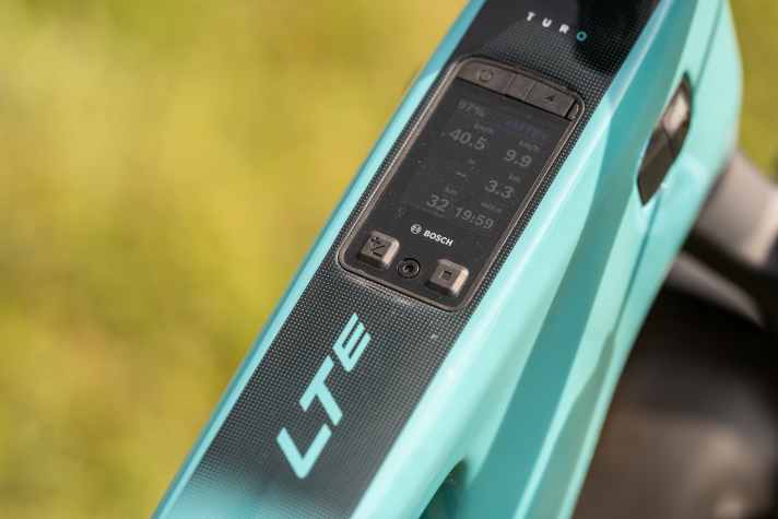 Smartly integrated: The Kiox 400C in the top tube.