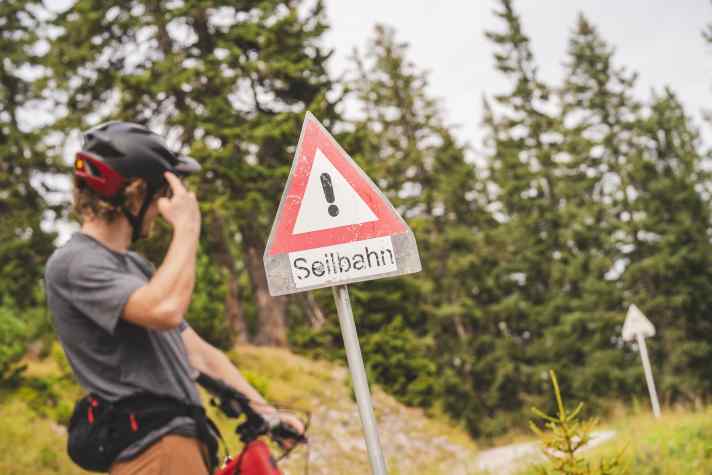 Shuttle? You can save yourself the trouble with the Light-E-MTB.