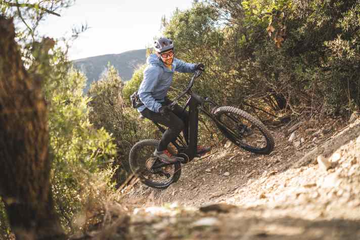 The Stevens is confident on the climbs. The Bosch motor and tyres can cope with almost anything uphill.